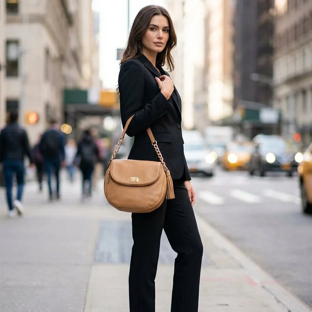 Michael Kors Bedford Cream Beige Pebbled Leather Crossbody Bag - Picture 2 of 13